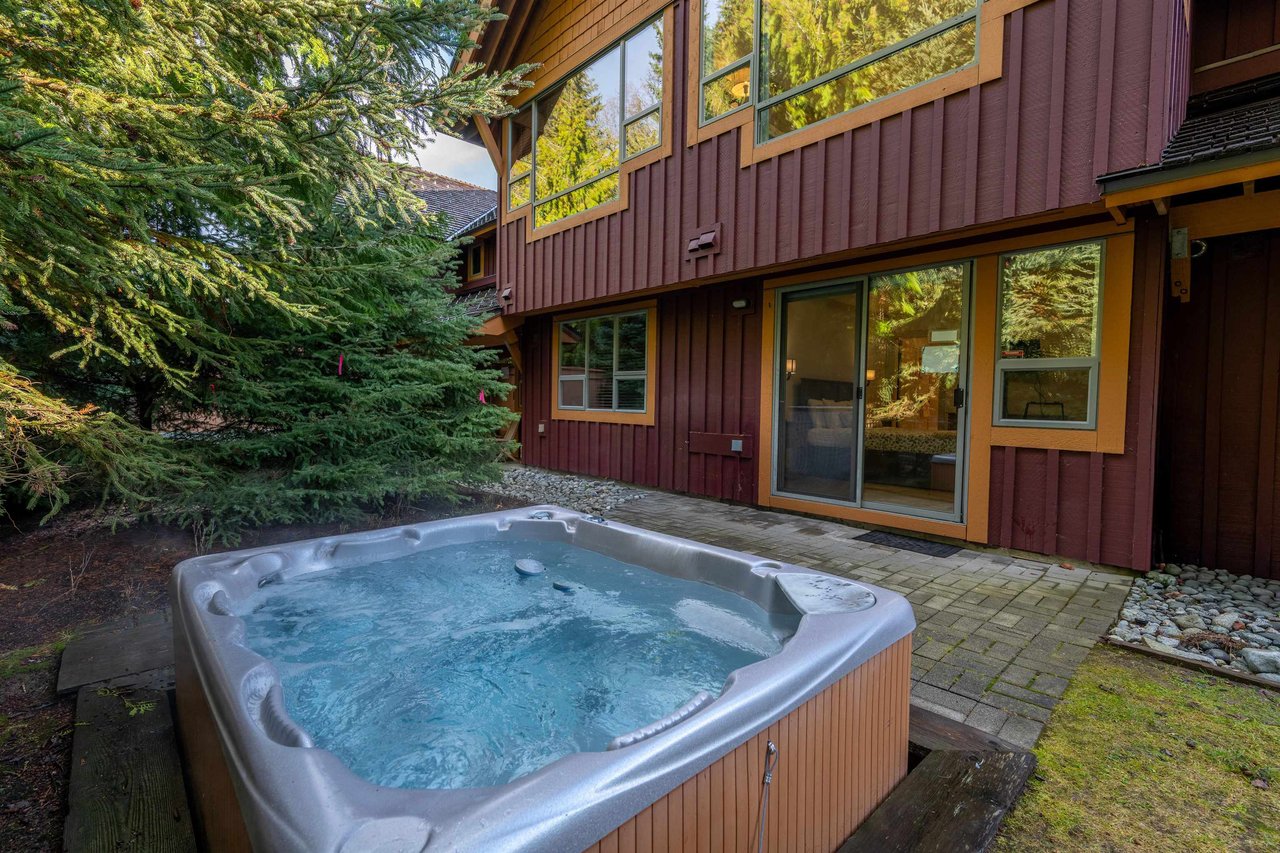 4813 Casabella Cres