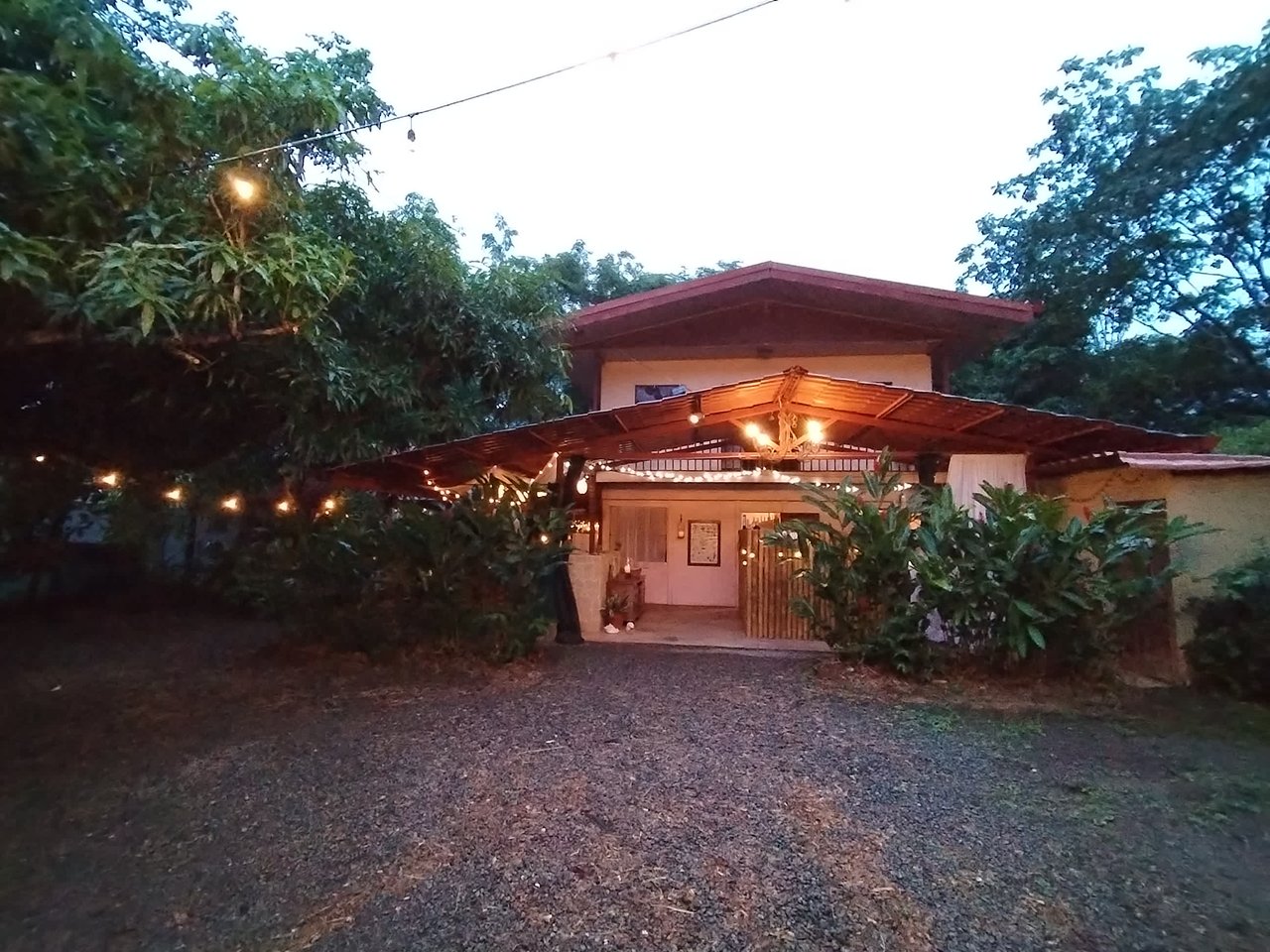 Established Restaurant with Living Quarters in Prime Uvita Location