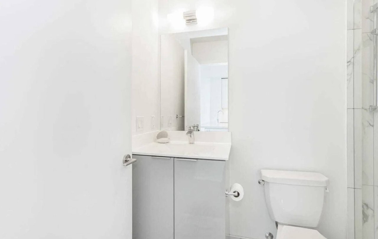 20 Shore Breeze Dr Unit: 4401