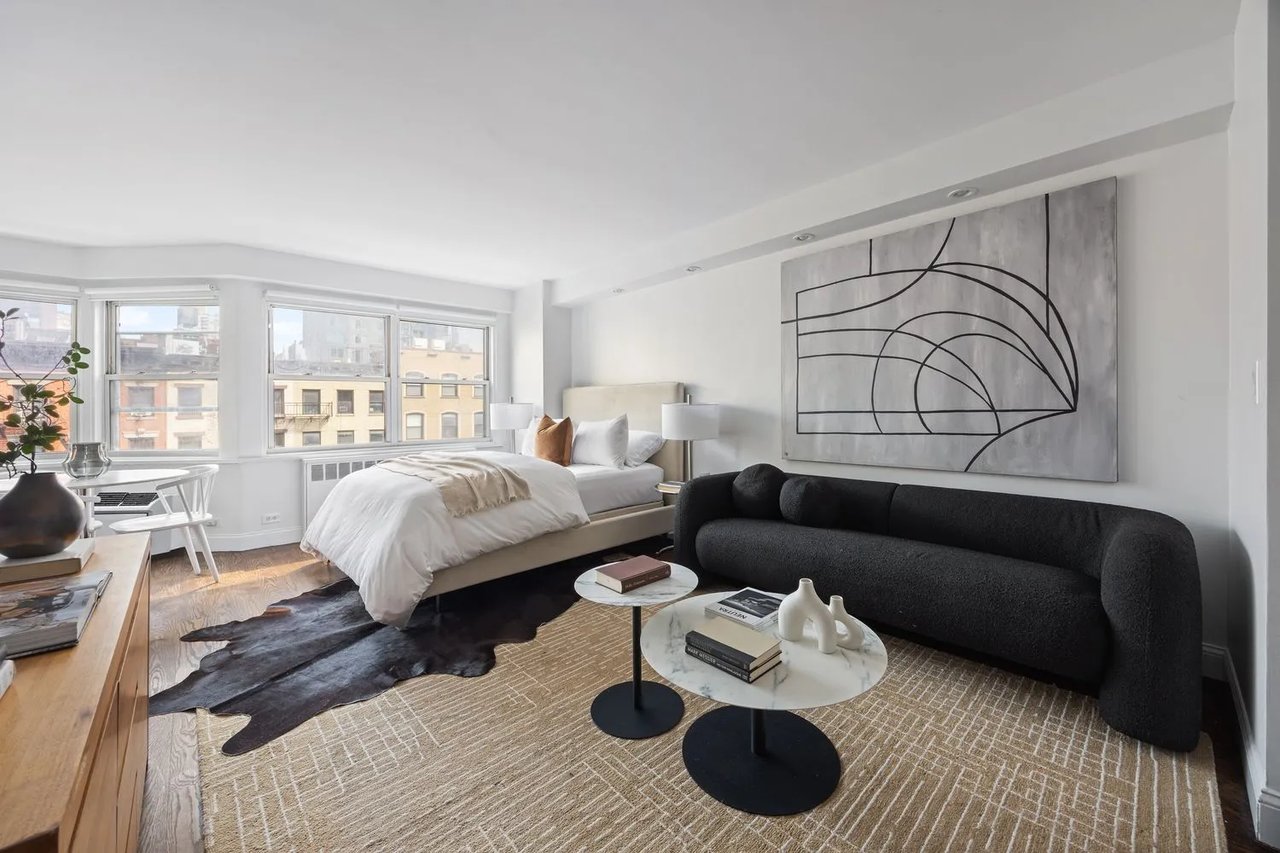 166 East 35th Street Unit: 5F