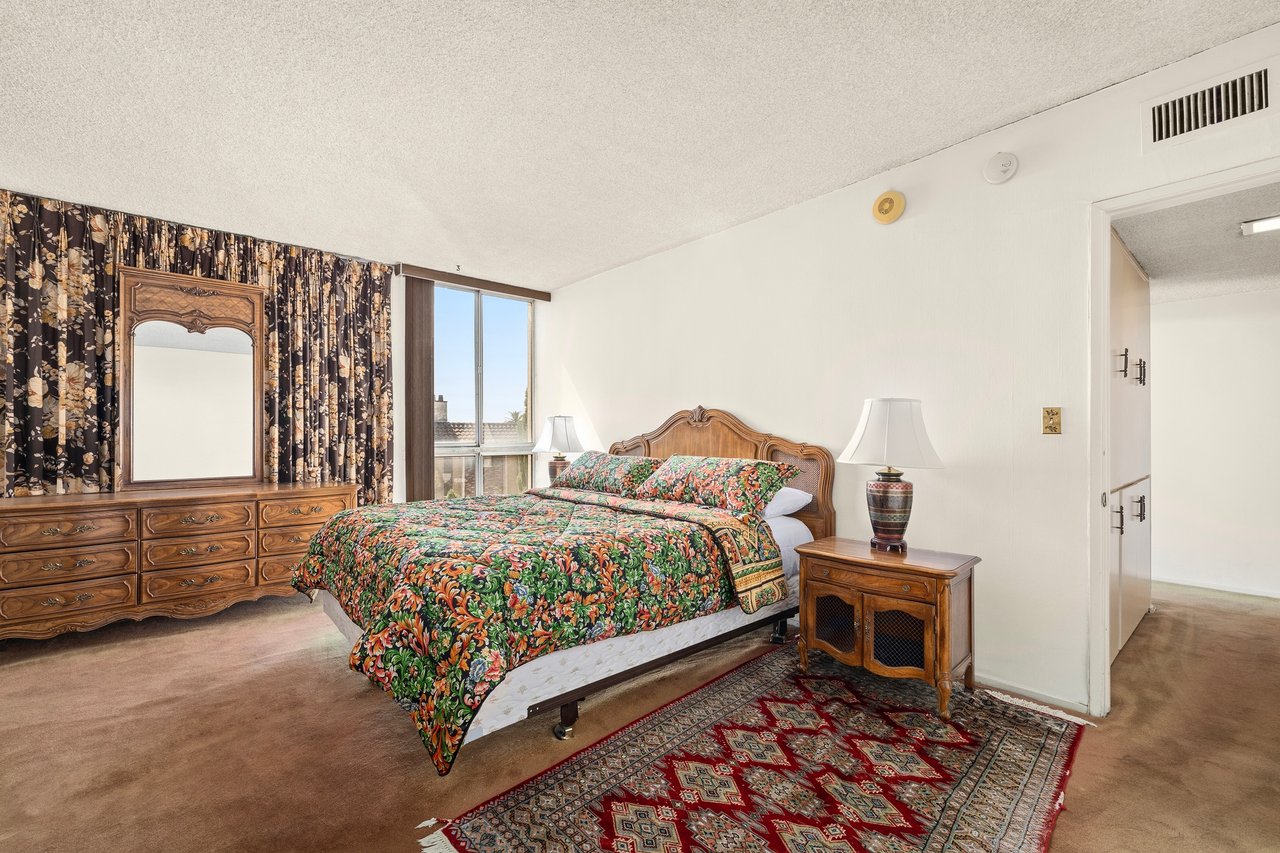 7309 Franklin Avenue, No. 304