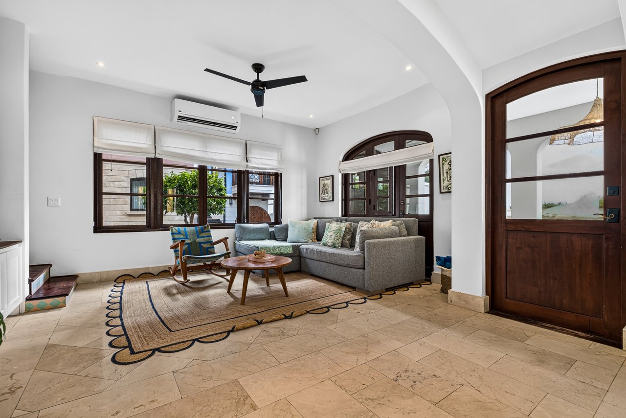 16 Calle La Ronda | Renovated Three-Bedroom Home Steps from Playa Danta