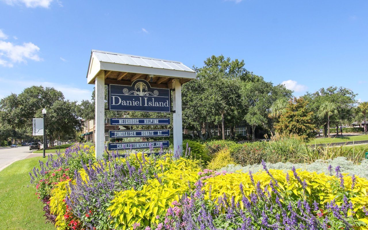 William Means Guide to Daniel Island