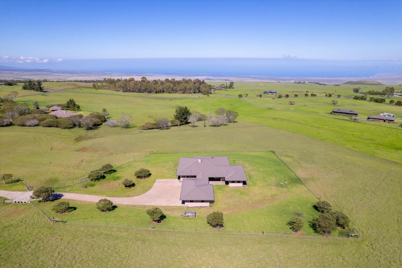 67-1027 Wainoenoe Rd