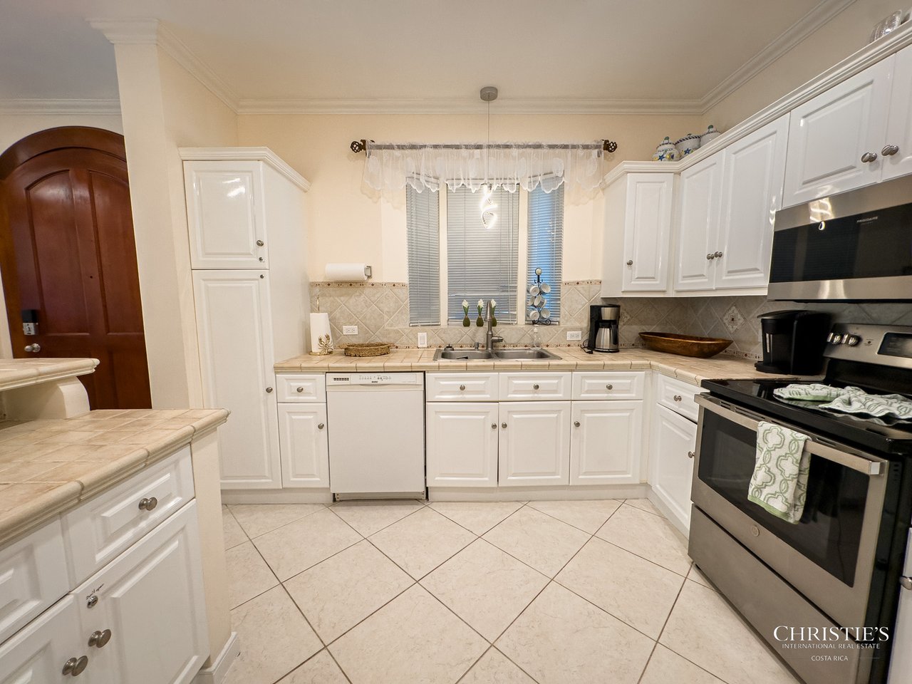 Los Sueños Resort | Colina 13C – 3-Bedroom Golf-View Residence