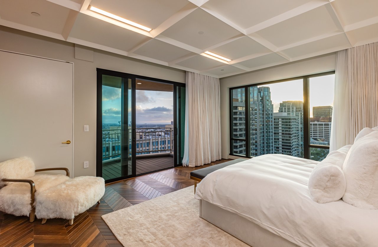 10727 Wilshire Blvd Unit: 1805, Wilshire Corridor