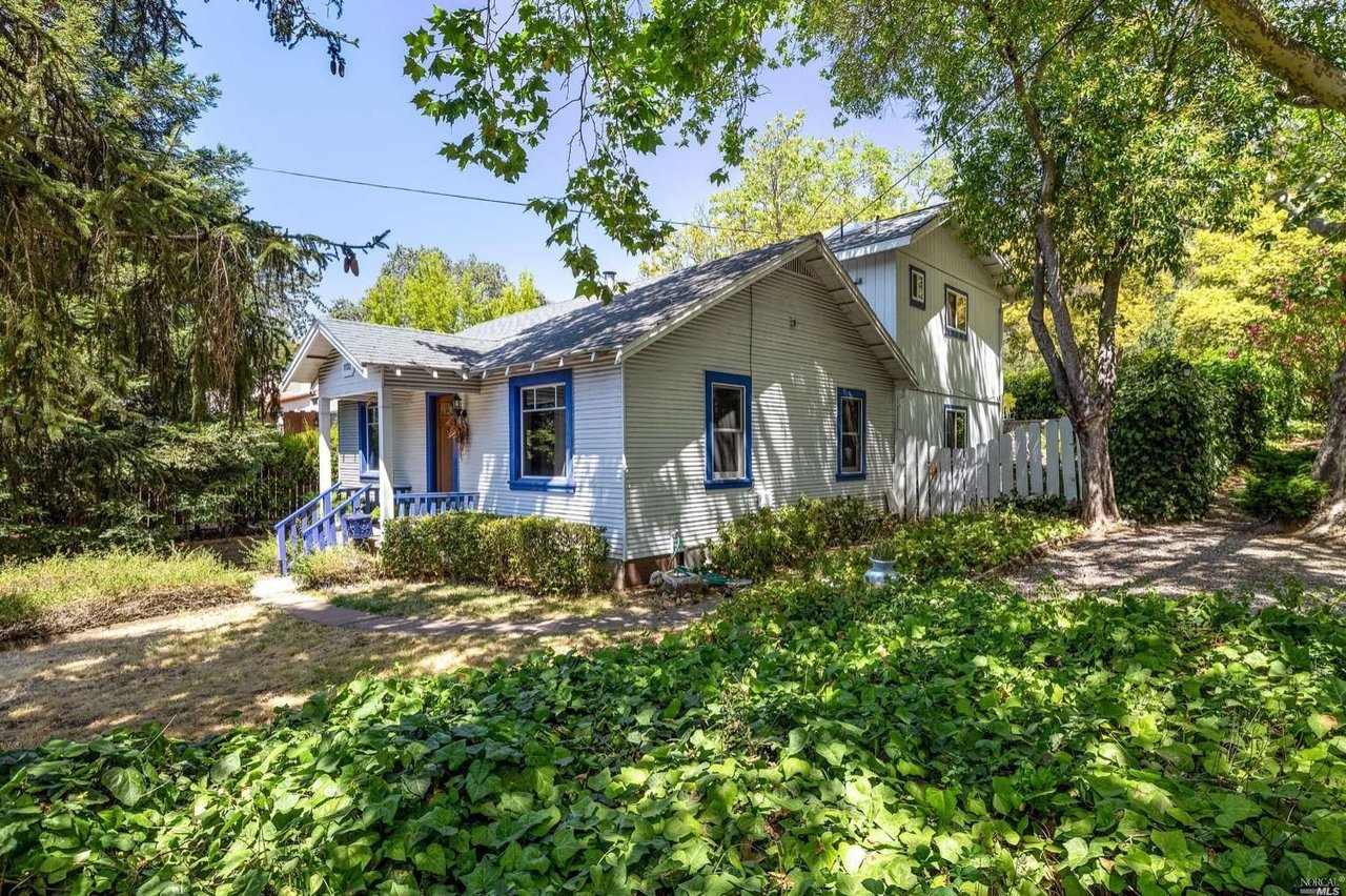 1132 Sir Francis Drake Blvd