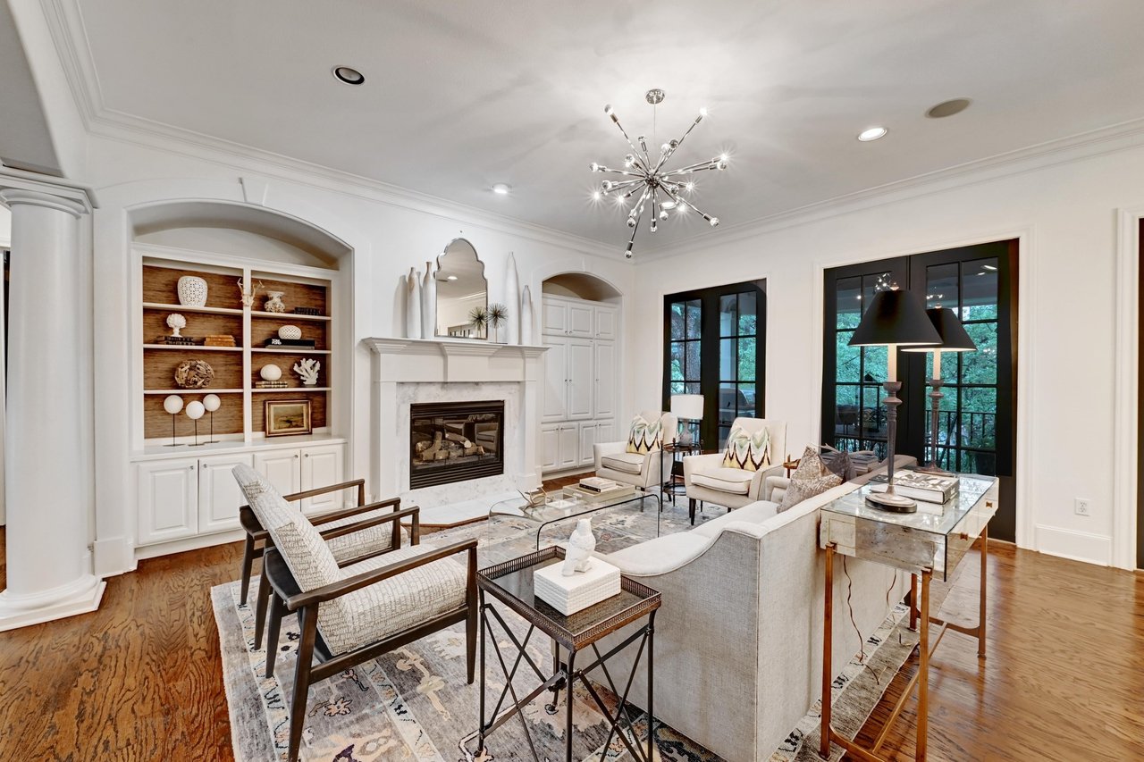 2100 Rue De St. Germaine