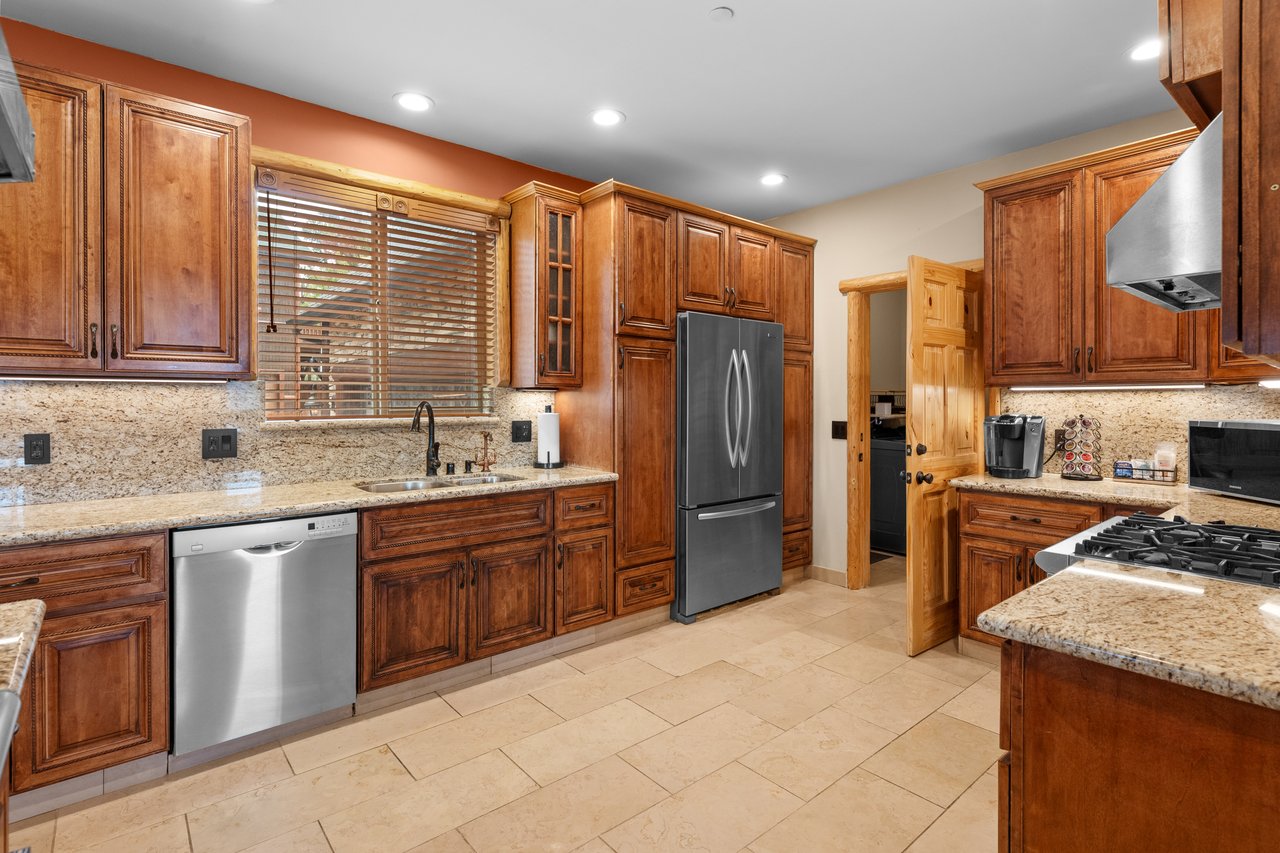 42539 Bear Loop N