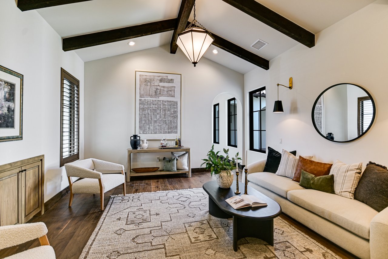 Spanish Oaks Hacienda