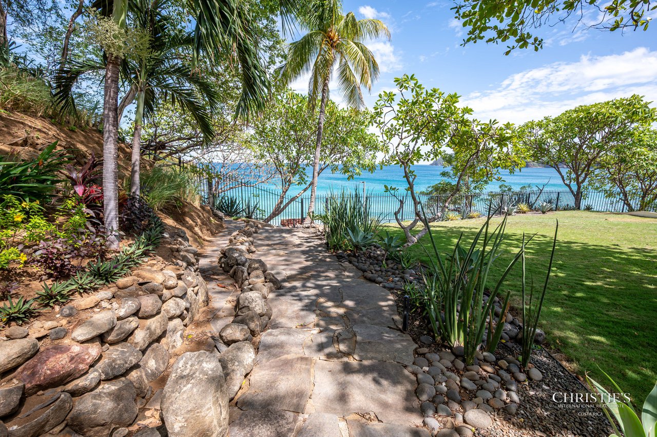 Casa Playa Bonita | Beachfront Luxury Estate in Playa Flamingo