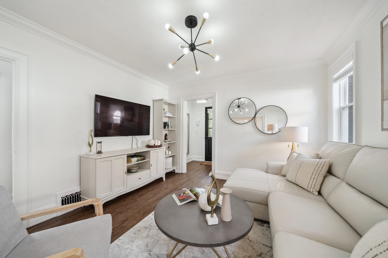 6499 Main Street, Stouffville