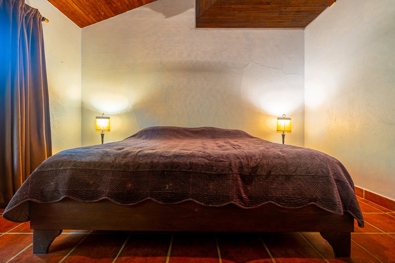 Castillo Puesta del Sol, Escalares - 