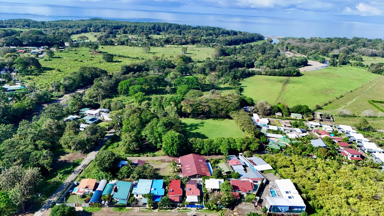 Walk-to-Everything Uvita Retreat | 3BR Home Minutes from the Beach