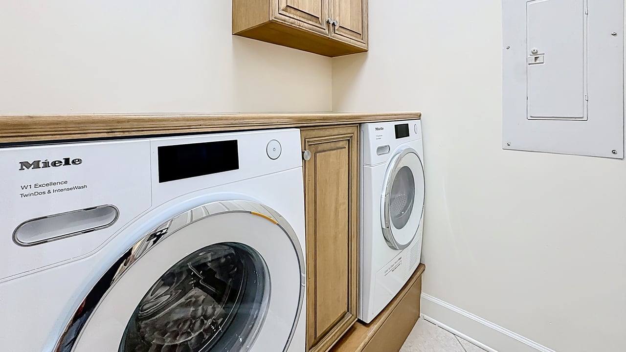 Elegant Lake Virginia Residence in Winter Park's Perle du Lac