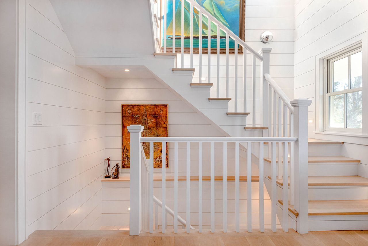 8 Masaquet Road