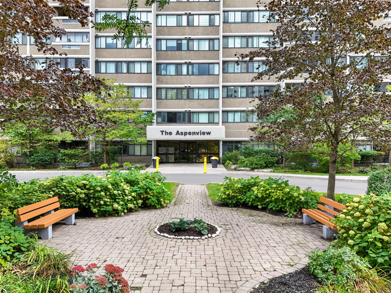 50 Elm Dr E 610