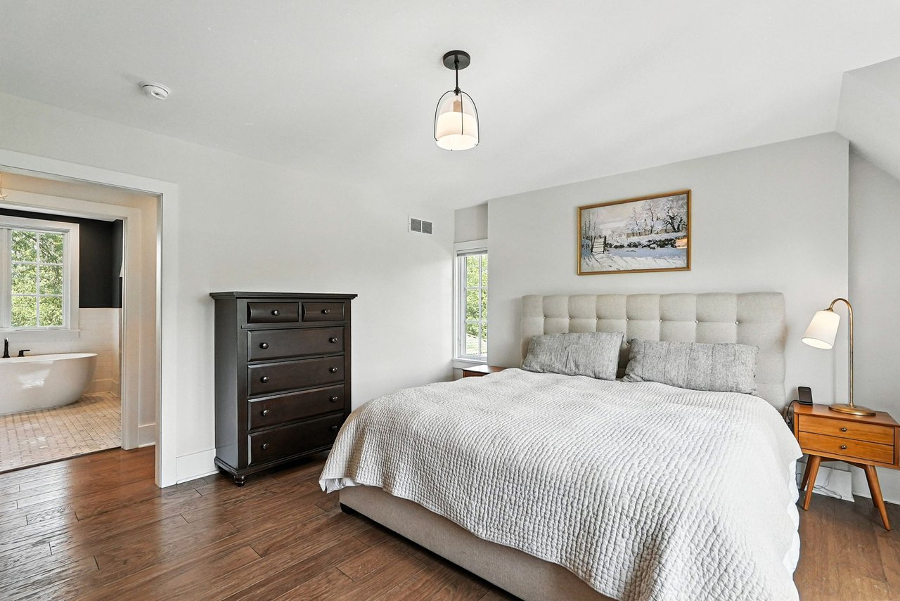 86 Standish Blvd