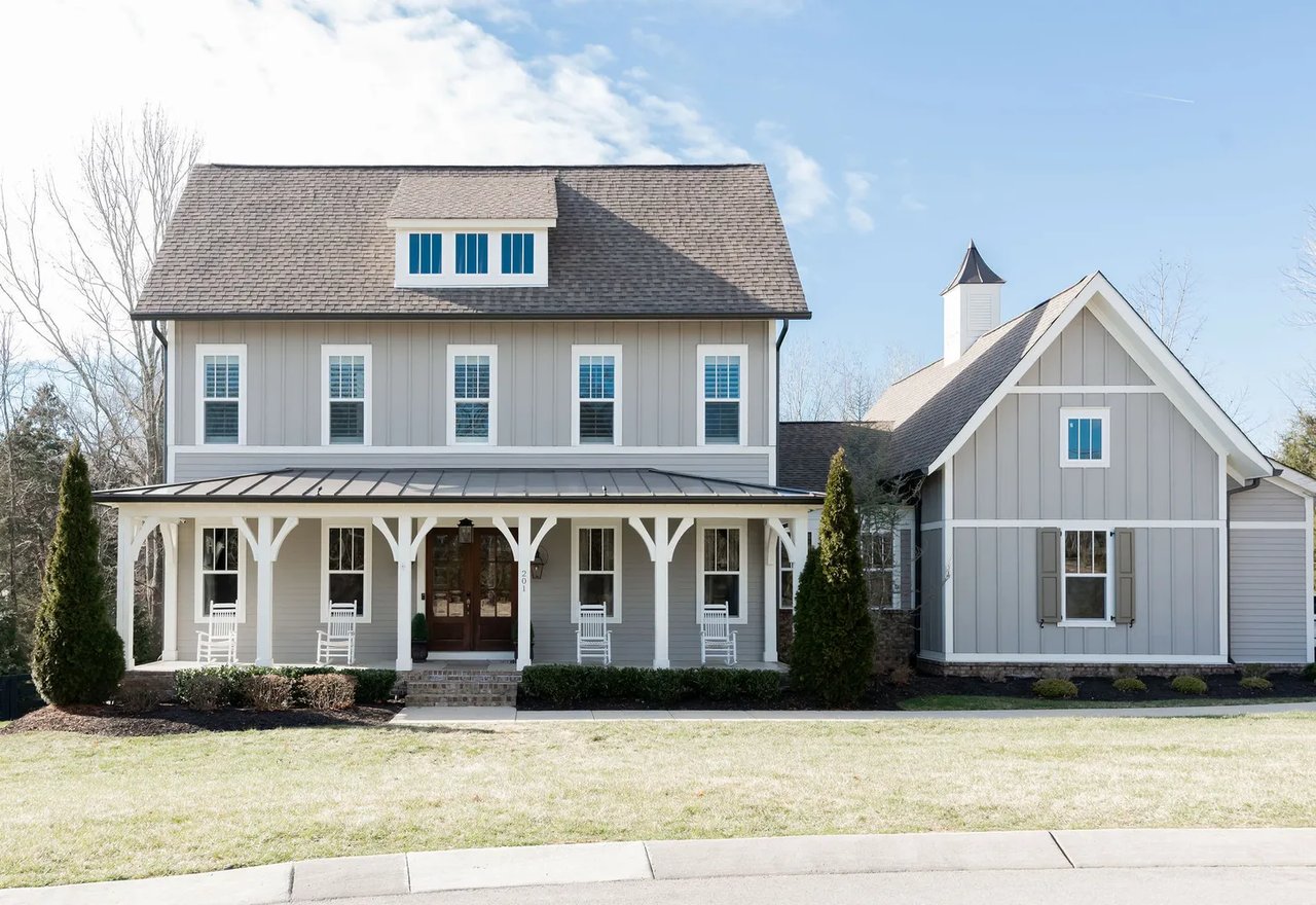 201 Gilchrist South Cir