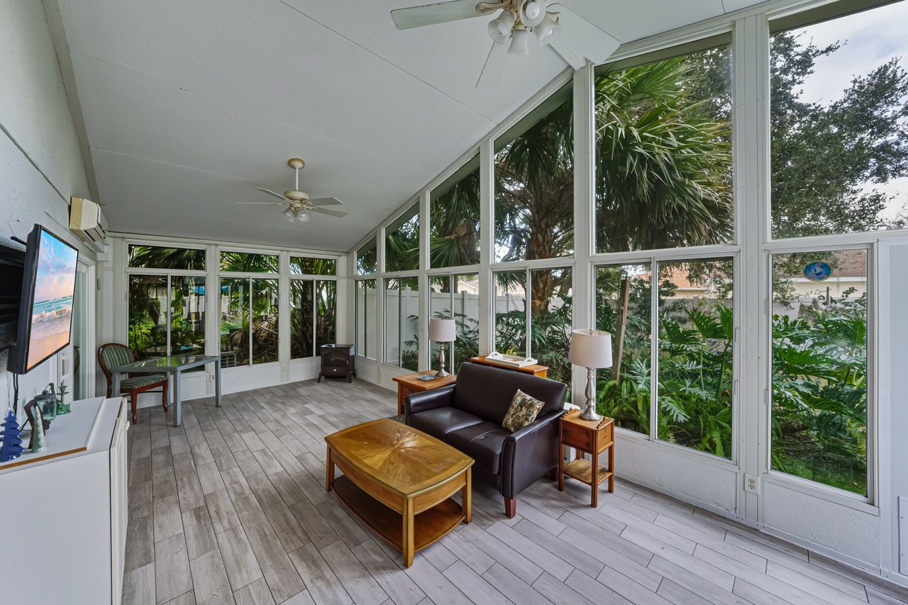 5240 NEW BRITTANY LN