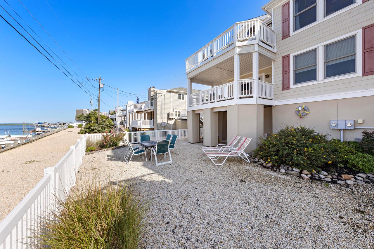 401 Pearl Street (West Unit), Beach Haven