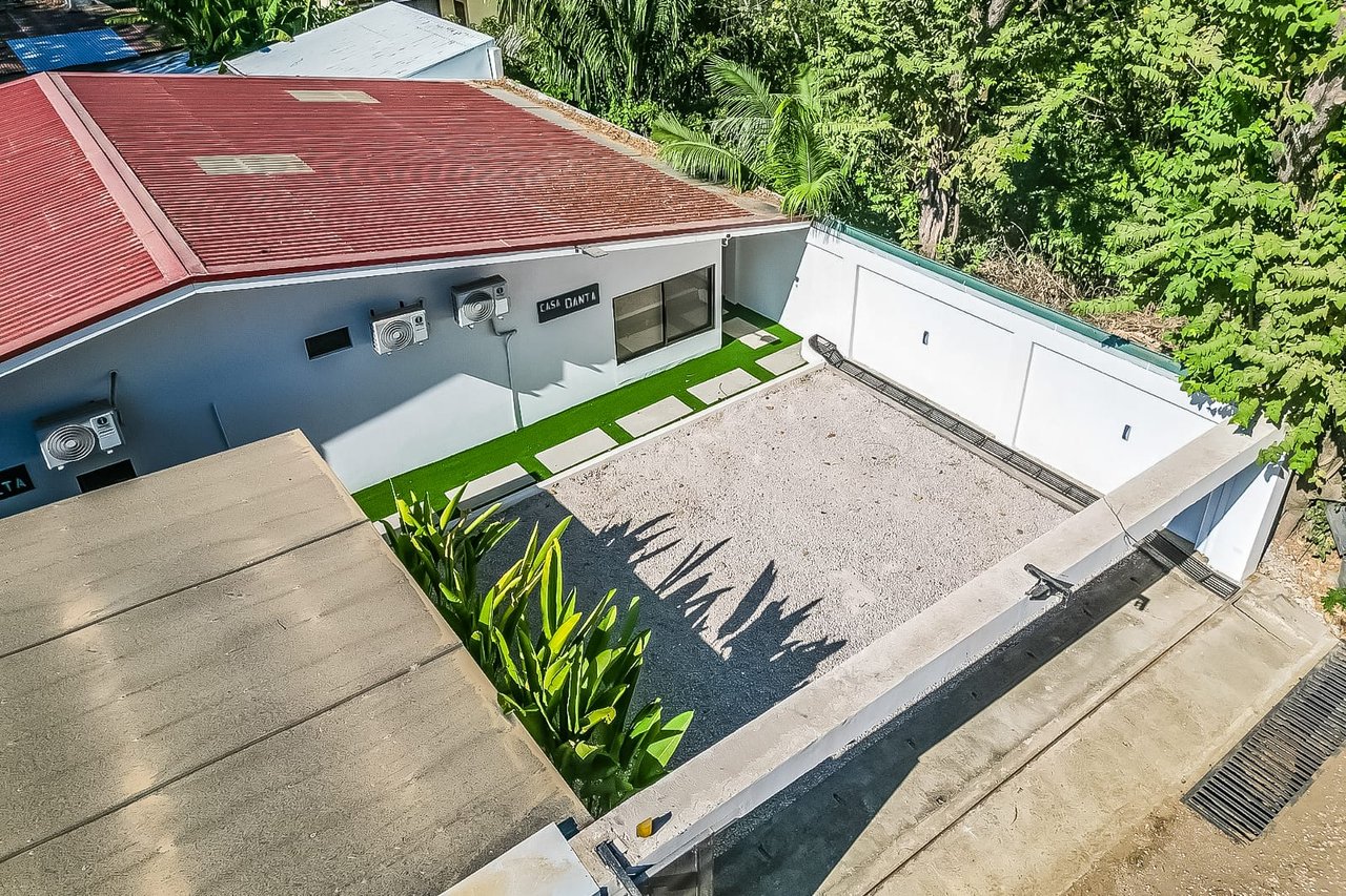 Casa Daniel | Modern Remodeled Duplex Just 500m from the Beach in Playa Potrero!