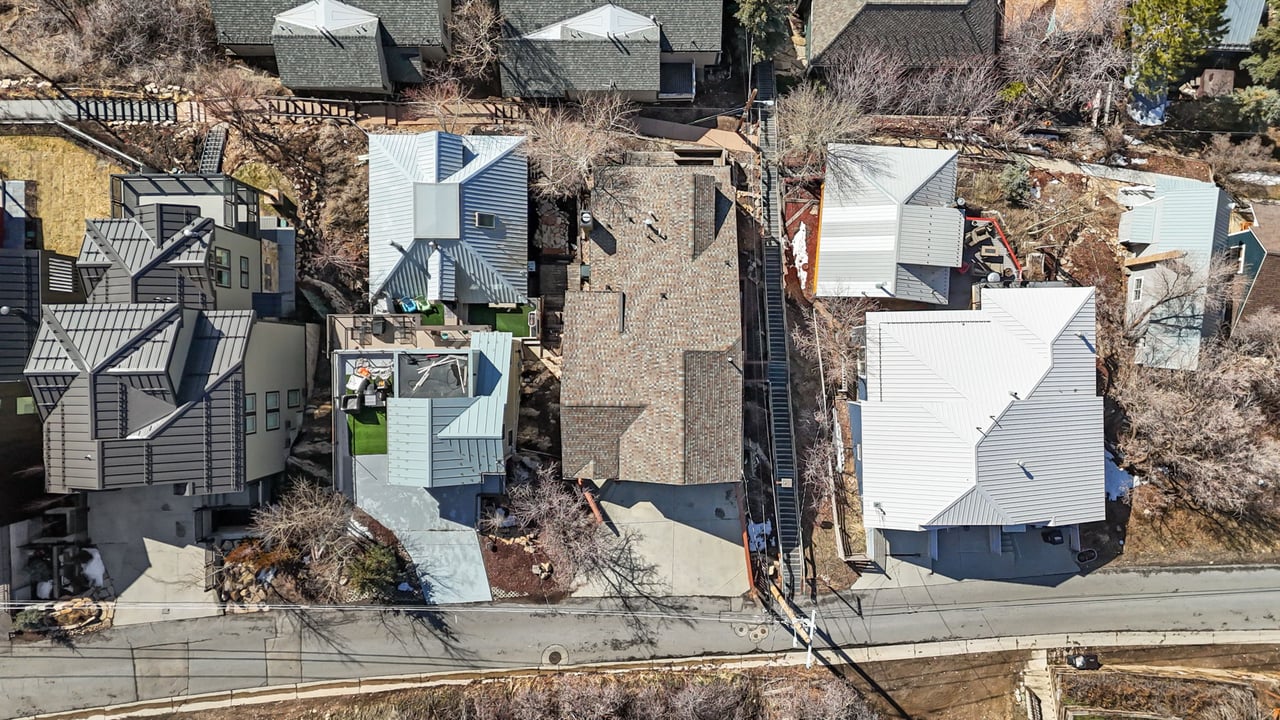 361 Ontario Ave