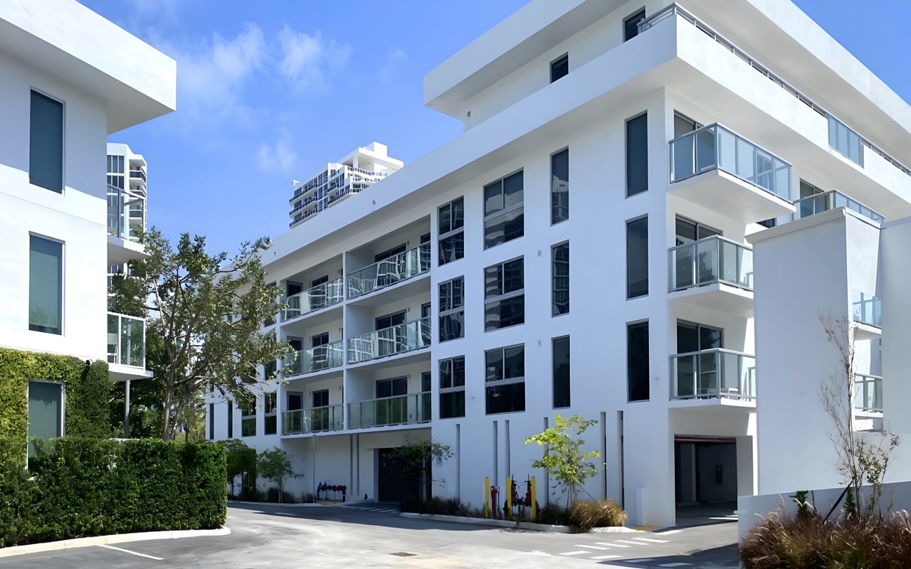 Beach Haus Bal Harbor