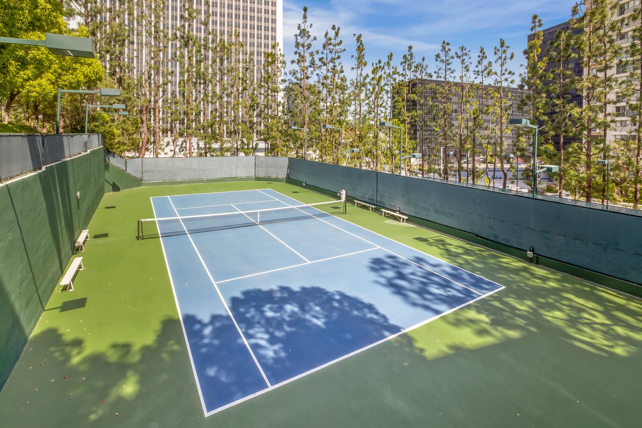 2131 Century Park Ln Unit: 402