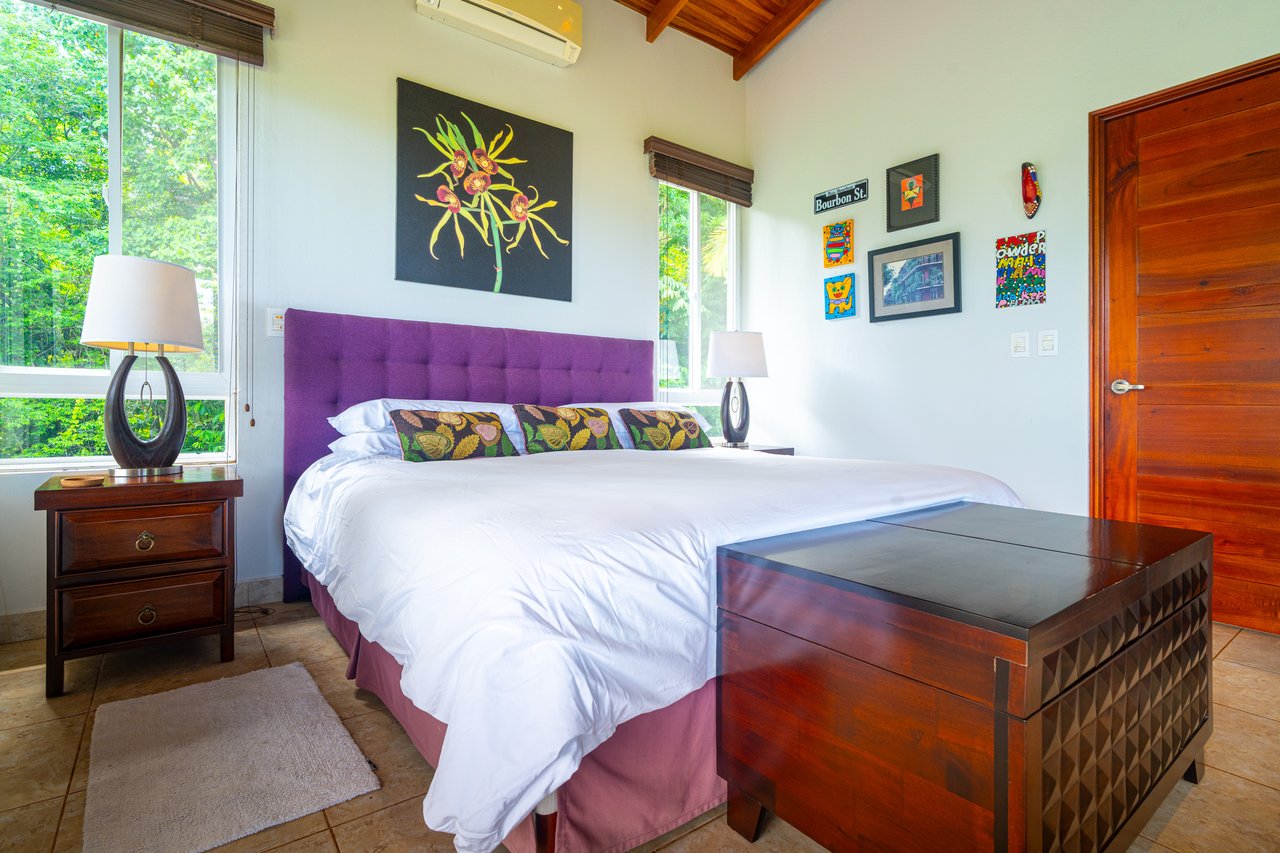 Casa de Orquideas - Mountains, Ocean and Jungle with Privacy In Gated Community, Ojochal