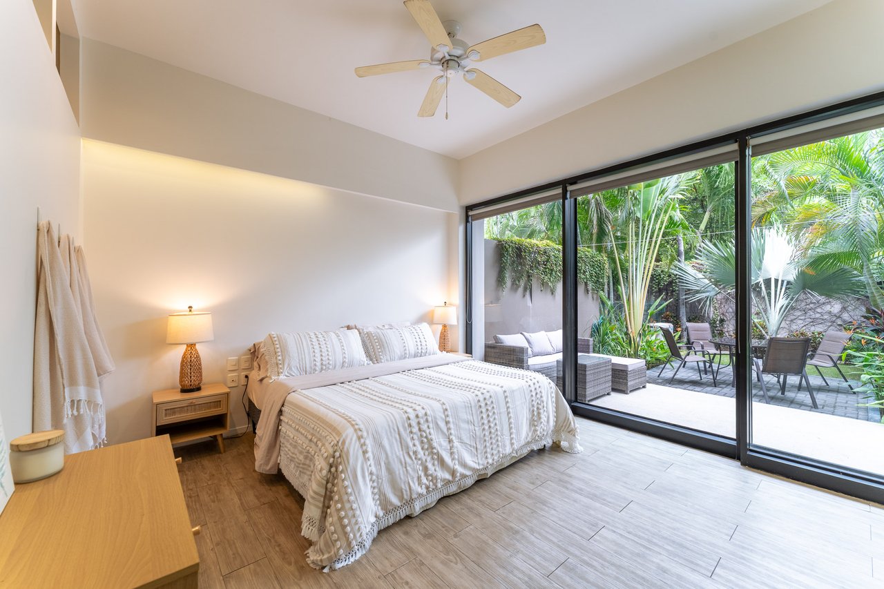 1 Bedroom, Condo, Mixie 103