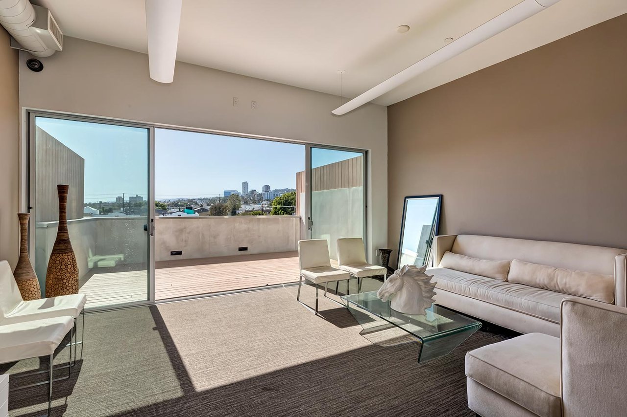 855 N Croft Ave #306, West Hollywood