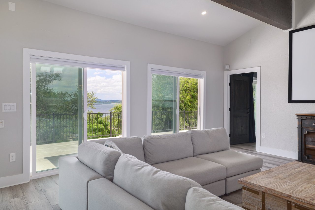 7206 Comanche Trail