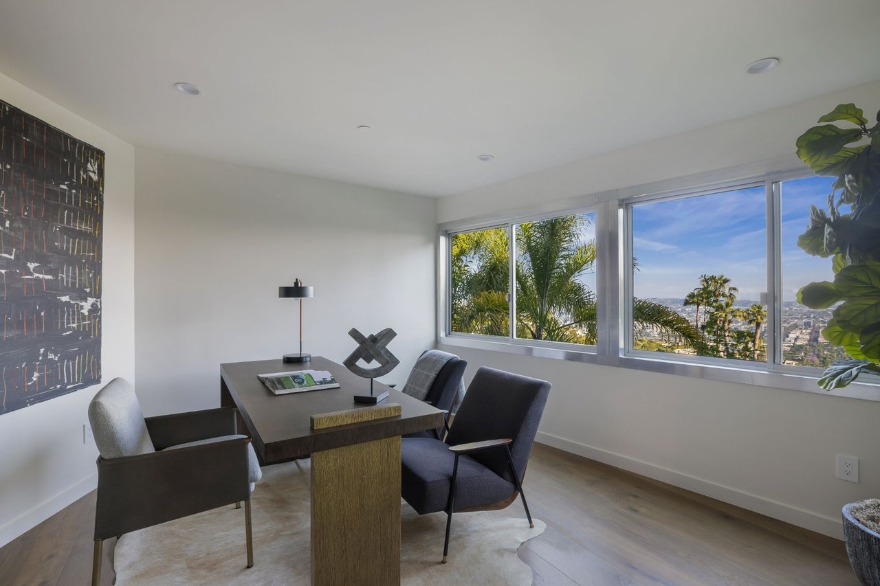 9270 Kinglet Dr, Hollywood Hills