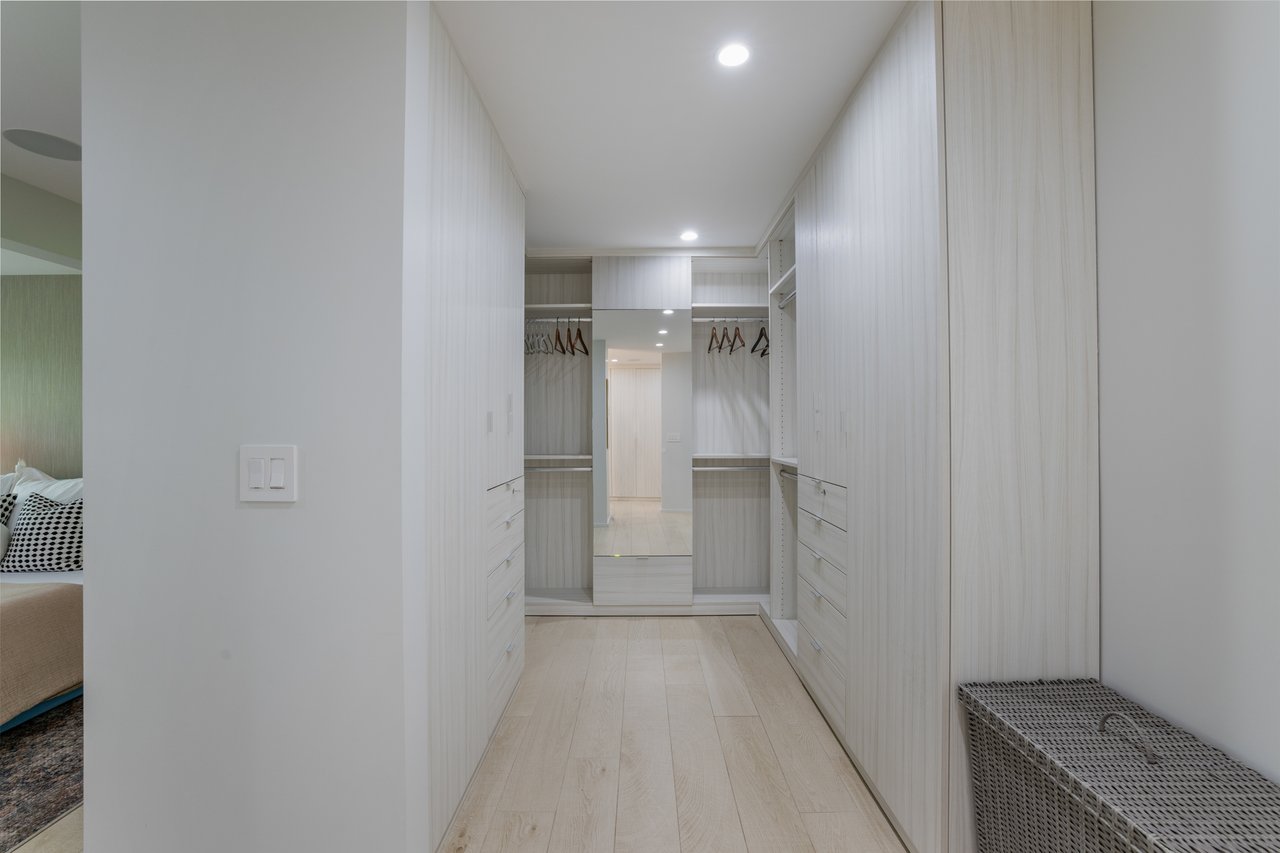 279 Mabery Rd, Santa Monica