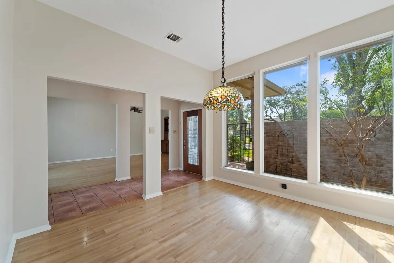 12034 Sugar Springs Dr