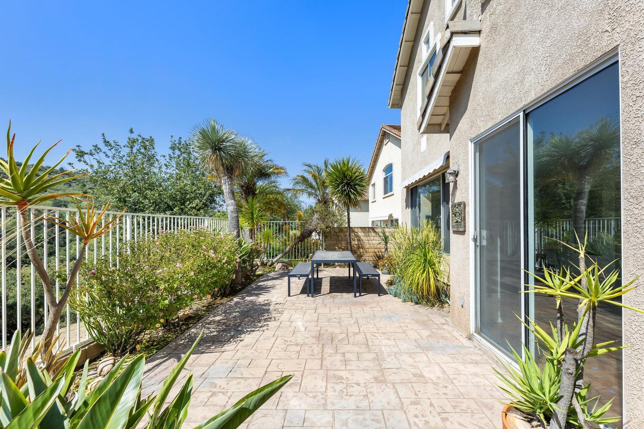 3098 Espana Ln