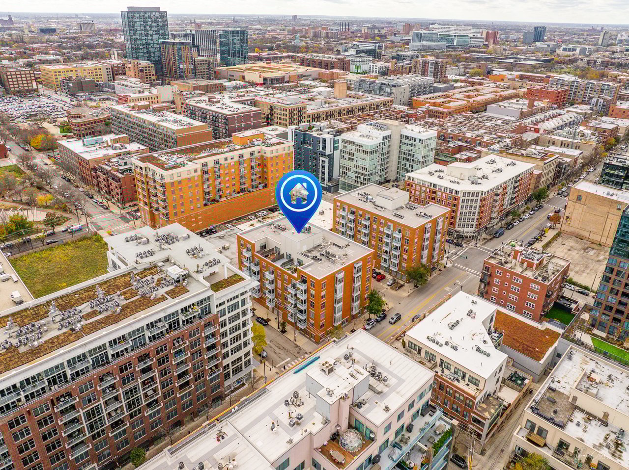 939 W Madison Street Unit: 301