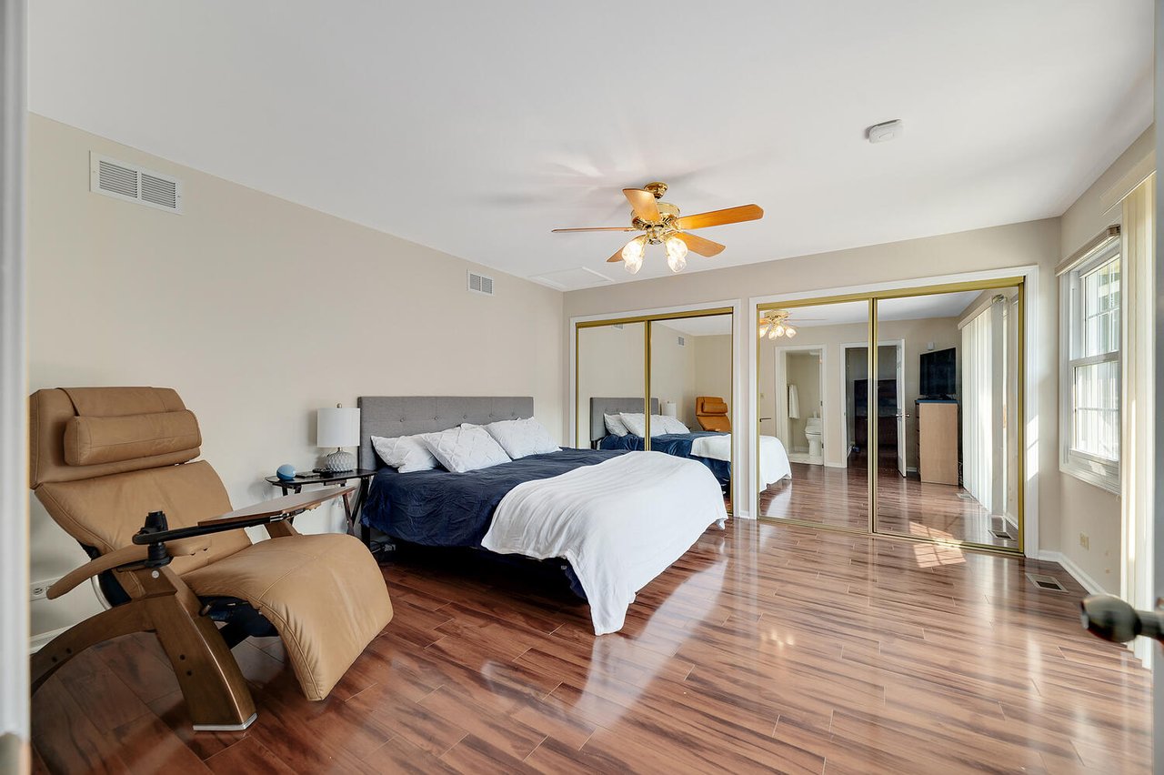 2043 Spring Green Dr Wheaton IL Home for Sale – The Streams | Joe Soto Real Estate