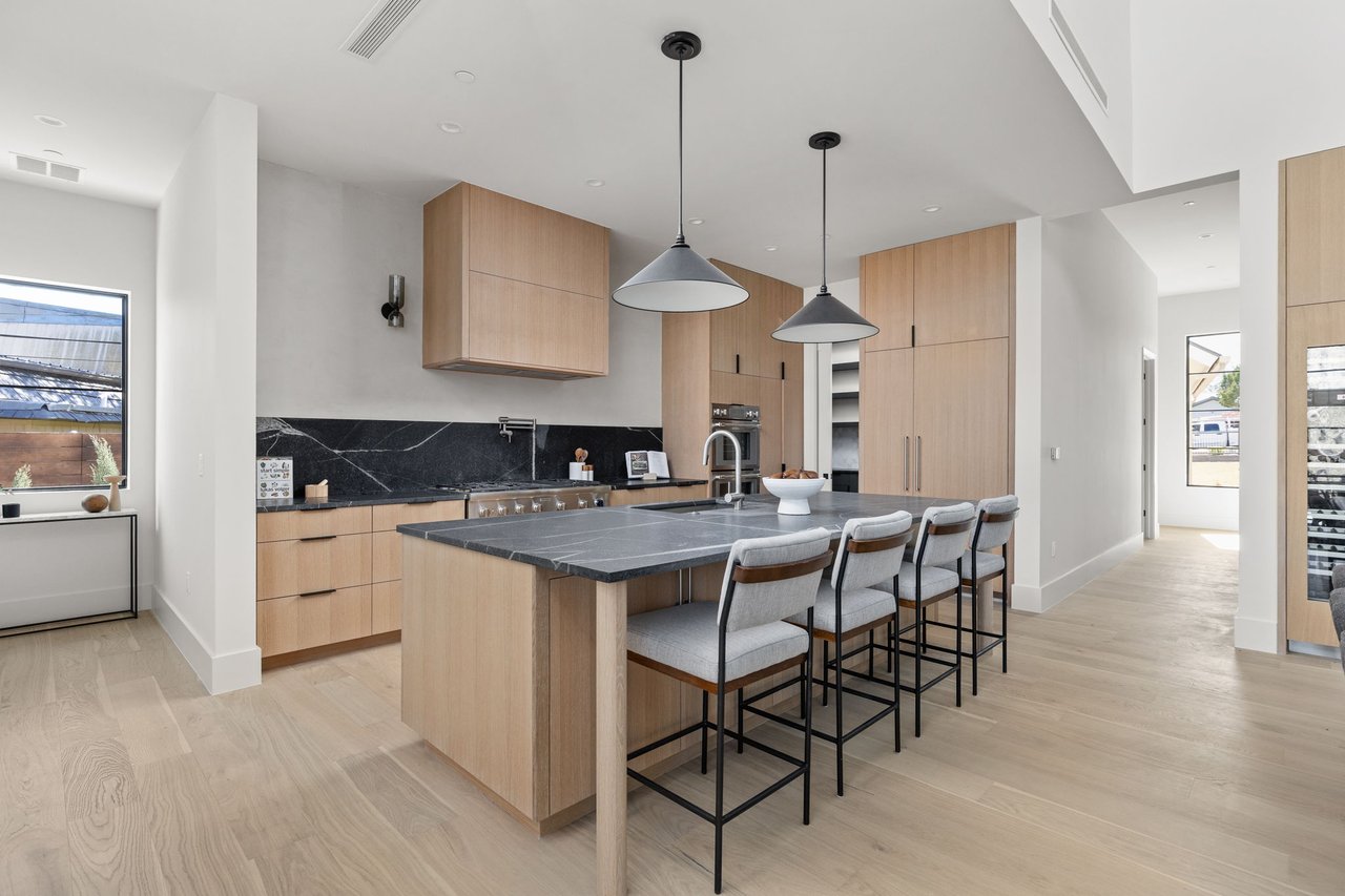 Forest Hills Residence