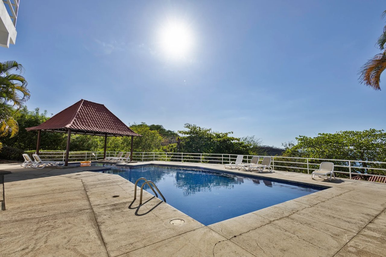 Beachfront Villa Los Almendros Ocotal