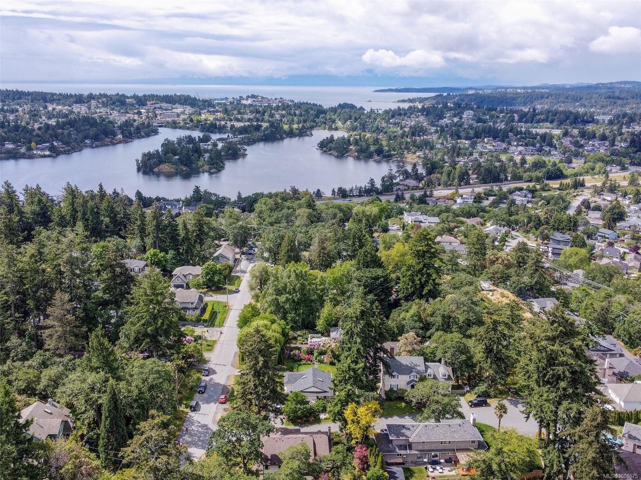 102 High St, View Royal
