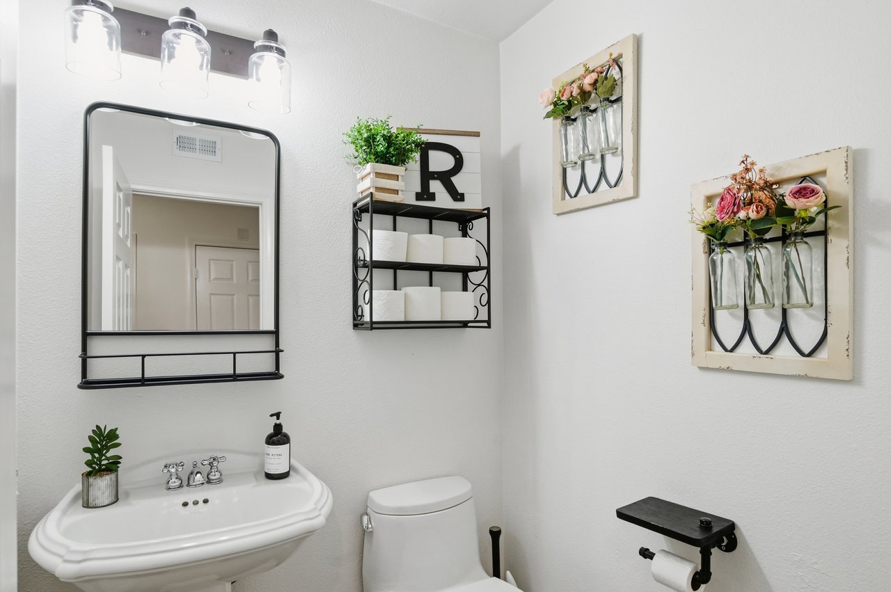 670 Hubbs Court, Benicia 