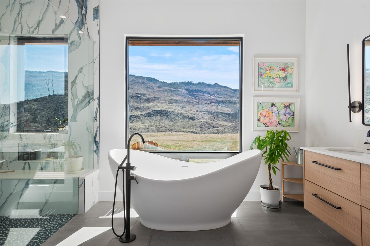 2024 Classic Contemporary Farmhouse with Staggering Mount Sopris Views