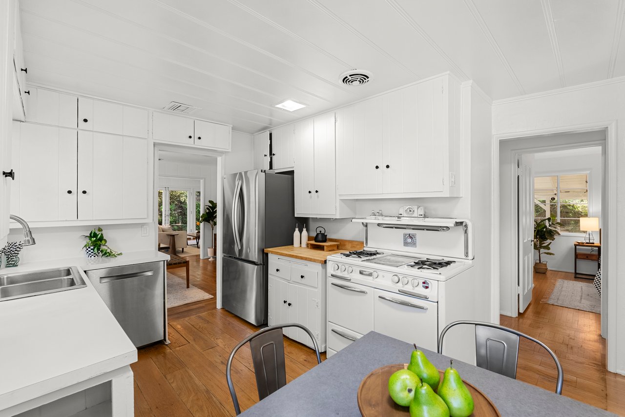 2666 La Cuesta Dr, Sunset Strip