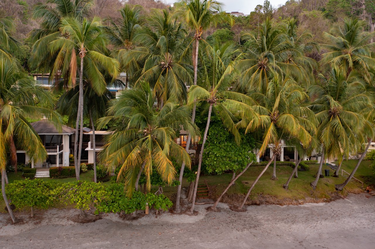 Beachfront Surf Villa, Jaco, Puntarenas