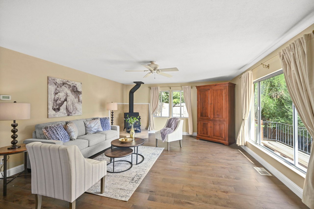 3840 Canyon Way, Martinez