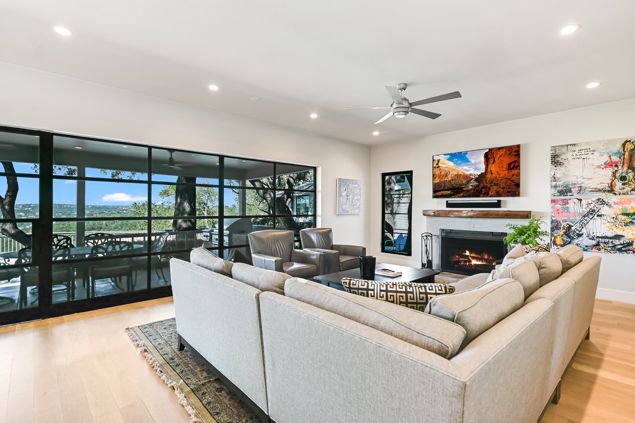 6510 Mesa Drive