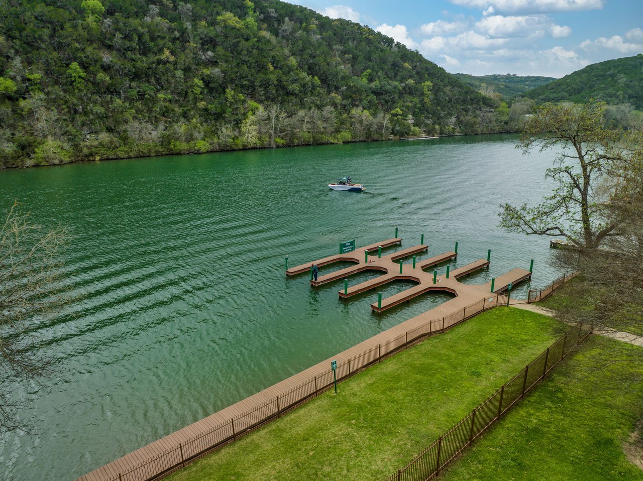 205 Emerald Ridge DR