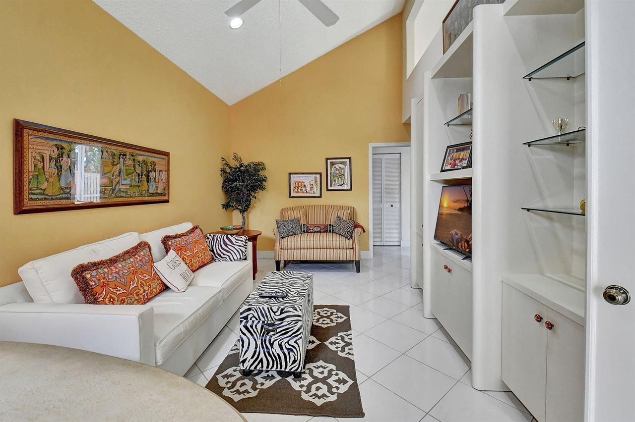 2489 NW 66th Dr